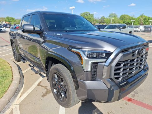 Used 2026 Toyota Tundra Platinum w/ TRD Off-Road Package AWD/4WD image 8
