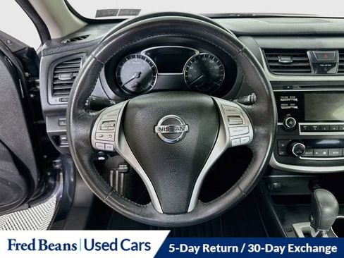 Used 2017 Nissan Altima 2.5 SV FWD image 16