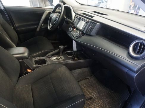 Used 2018 Toyota RAV4 XLE image 20