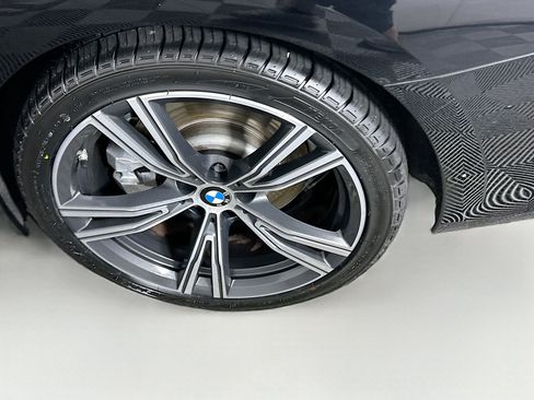 Used 2021 BMW 330i Sedan w/ Convenience Package RWD image 11