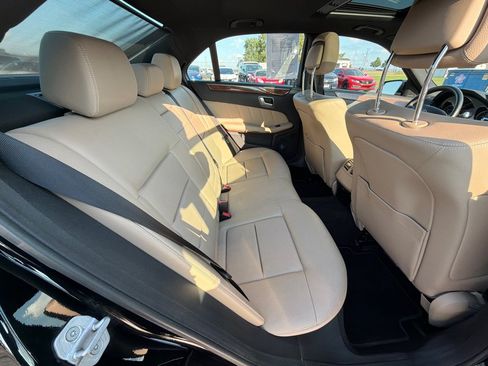 Used 2012 Mercedes-Benz E 350 4MATIC Sedan image 32