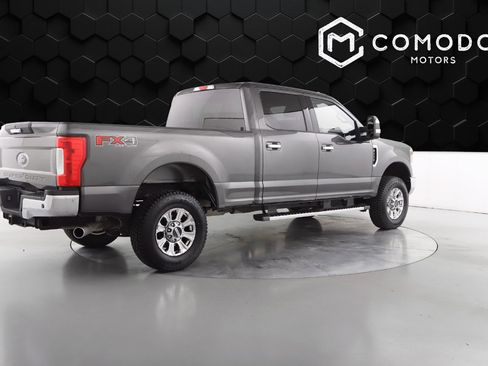 Used 2018 Ford F250 XLT w/ XLT Premium Package image 3