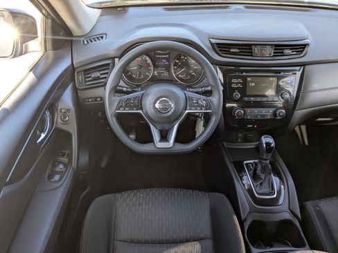 Used 2017 Nissan Rogue S w/ Appearance Package image 17