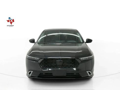 Used 2025 Honda Accord Touring image 7