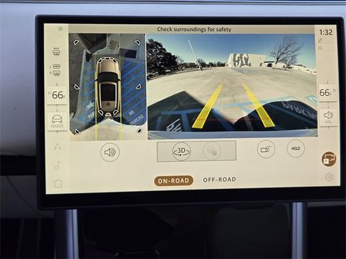 New 2025 Land Rover Range Rover SE image 13