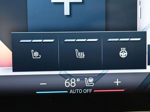 Used 2023 BMW 760i xDrive w/ Executive Package AWD/4WD image 17