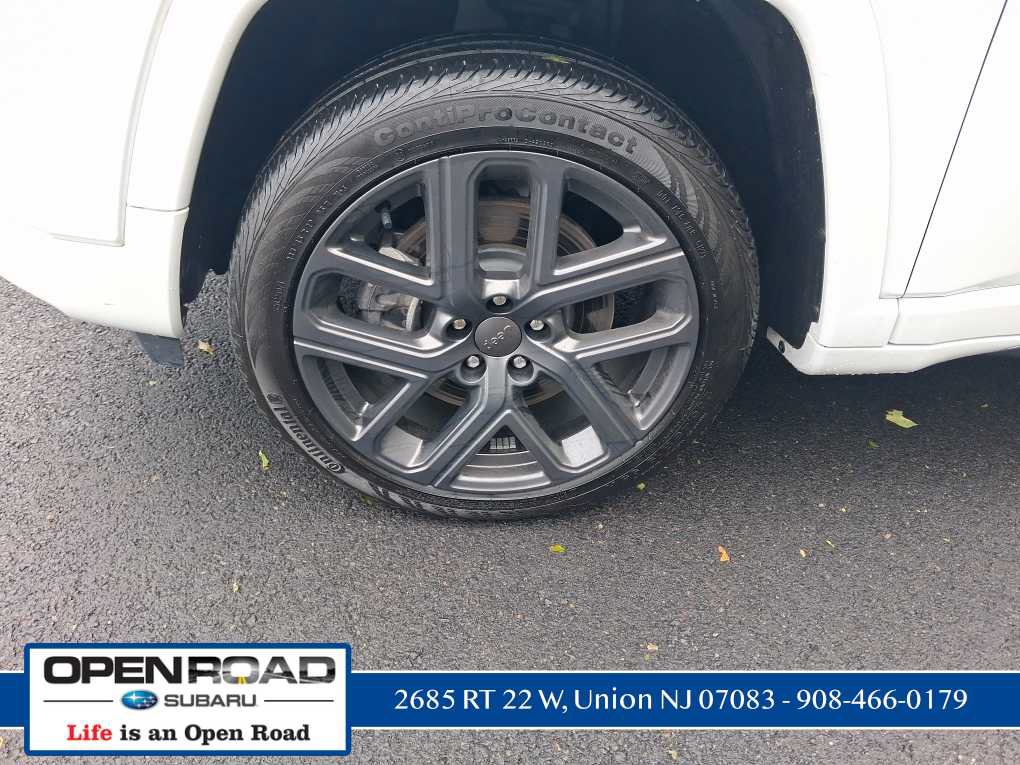 Used 2024 Jeep Compass Limited w/ High Altitude Package AWD/4WD image 10