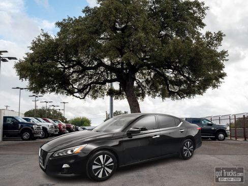 Used 2019 Nissan Altima 2.5 SL image 1