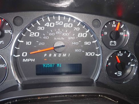 Used 2022 Chevrolet Express 2500 Extended w/ Driver Convenience Package image 14