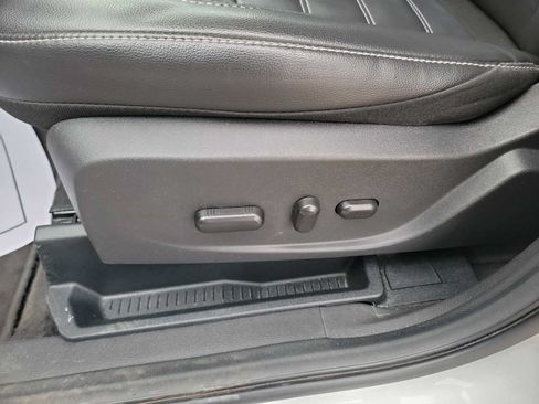 Used 2017 Ford Escape Titanium AWD/4WD image 12