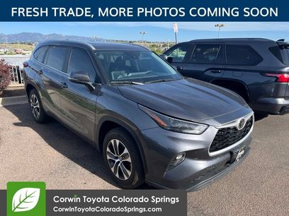 Used 2023 Toyota Highlander XLE