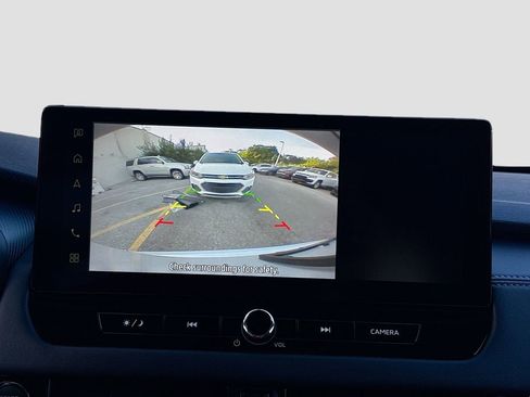 New 2025 Mitsubishi Outlander ES image 14