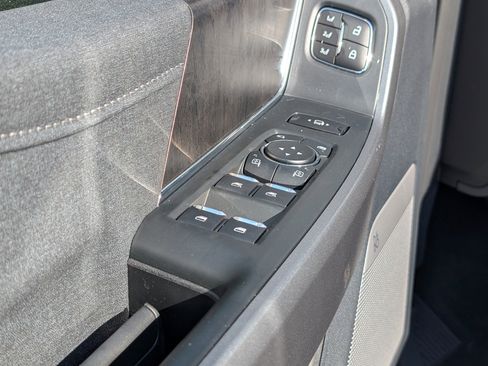 New 2026 Ford F250 Lariat w/ Chrome Package image 17