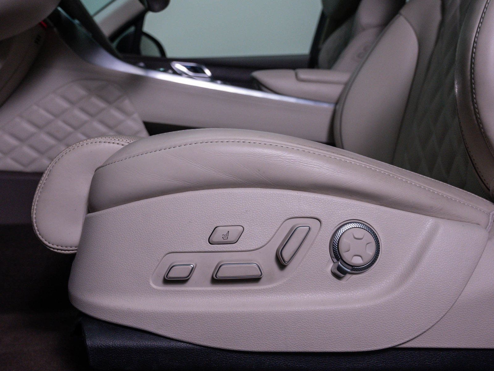 Used 2024 Genesis GV80 3.5T Prestige Signature AWD/4WD image 19