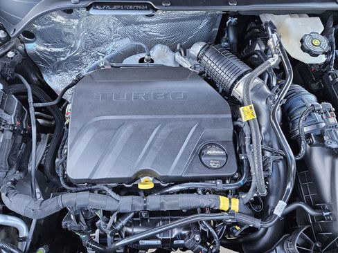 New 2026 Chevrolet Trax RS w/ Sunroof Package image 28