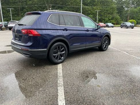 Used 2024 Volkswagen Tiguan SE w/ Panoramic Sunroof Package AWD/4WD image 7