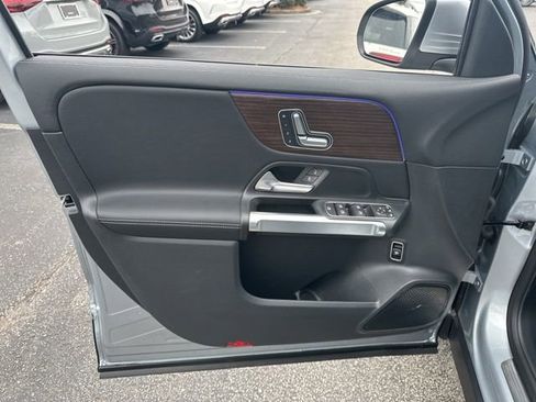 New 2026 Mercedes-Benz GLB 250 image 18