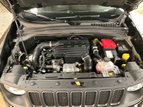 Certified 2023 Jeep Renegade Trailhawk image 10