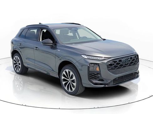 New 2026 Audi Q3 quattro 2.0T AWD/4WD image 1