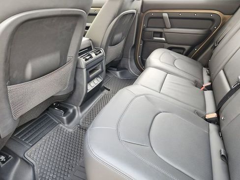 Used 2026 Land Rover Defender 110 S image 20