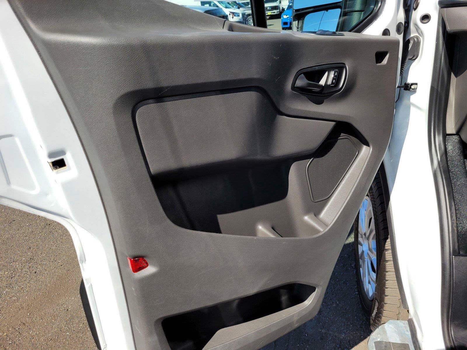 Used 2025 Ford Transit 250 Low Roof w/ Exterior Upgrade Package RWD image 17
