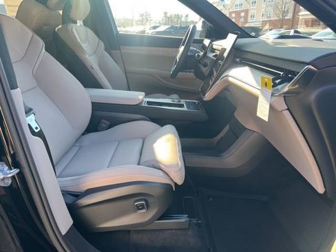 New 2025 Volvo EX90 Ultra w/ Protection Package Premier image 14