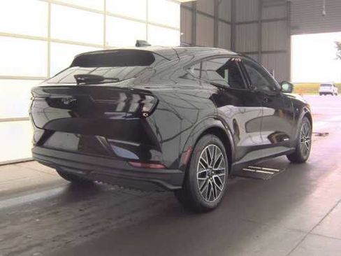 Used 2025 Ford Mustang Mach-E Premium RWD image 5