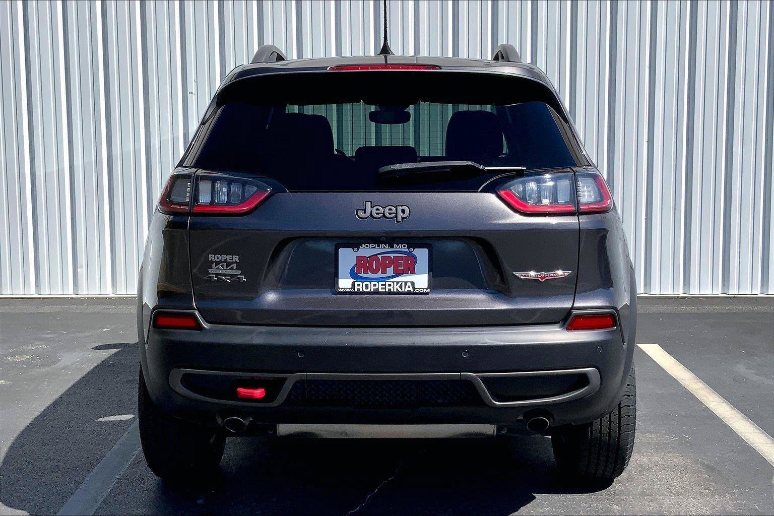 Used 2021 Jeep Cherokee Trailhawk AWD/4WD image 4