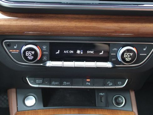 Used 2023 Audi Q5 2.0T Premium Plus AWD/4WD image 20