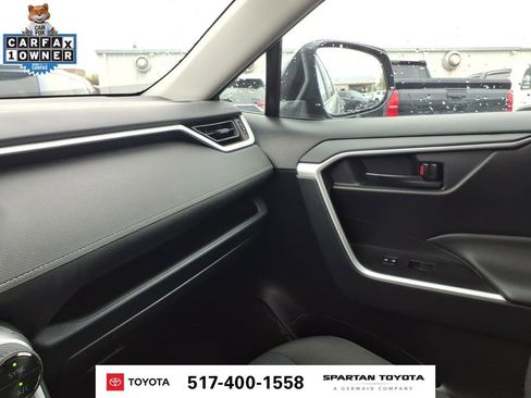 Used 2025 Toyota RAV4 LE AWD/4WD image 24