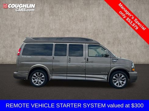 Used 2023 Chevrolet Express 2500 RWD image 9