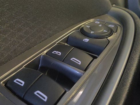 Used 2023 Chevrolet Malibu LT FWD image 27