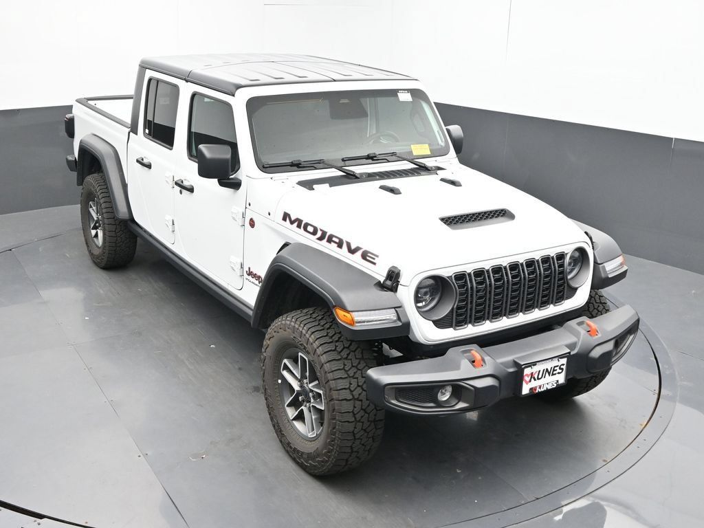 Used 2026 Jeep Gladiator Mojave AWD/4WD image 34