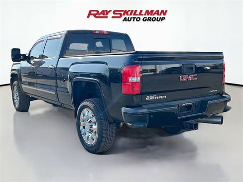 Used 2019 GMC Sierra 2500 Denali w/ Duramax Plus Package image 5