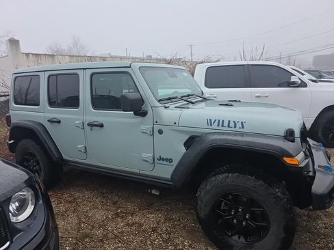 Used 2024 Jeep Wrangler Unlimited image 8