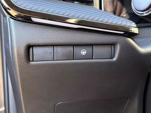 Certified 2025 Nissan Kicks SR w/ Illumination Package image 20