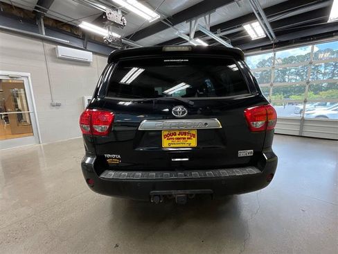 Used 2008 Toyota Sequoia Platinum w/ Cold Area Pkg AWD/4WD image 4