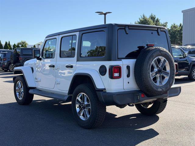 Used 2018 Jeep Wrangler Unlimited Sahara AWD/4WD image 6