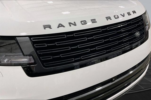 Used 2025 Land Rover Range Rover Long Wheelbase SE AWD/4WD image 30