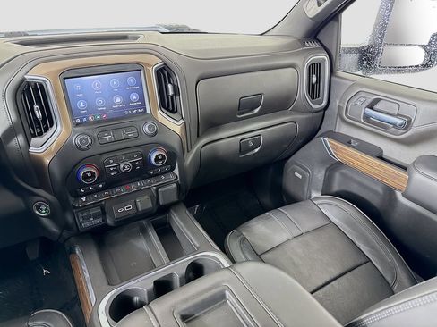 Used 2022 Chevrolet Silverado 2500 High Country w/ Z71 Off-Road Package AWD/4WD image 24