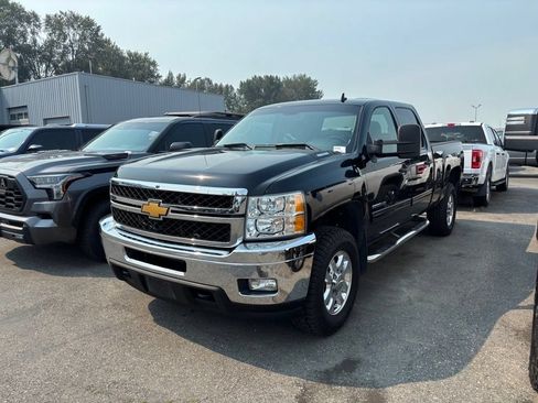 Used 2013 Chevrolet Silverado 2500 LT w/ Interior Plus Package AWD/4WD image 1