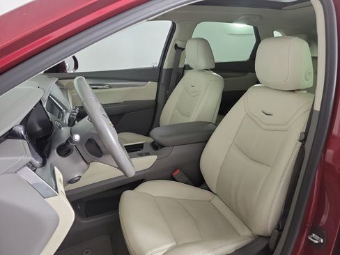 Used 2019 Cadillac XT5 Luxury image 16