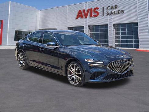 Used 2025 Genesis G70 2.5T RWD image 3