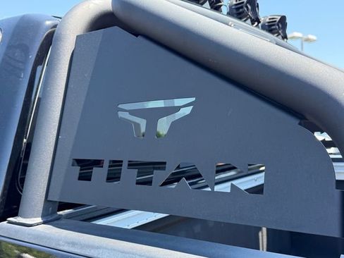 Certified 2024 Nissan Titan PRO-4X AWD/4WD image 16
