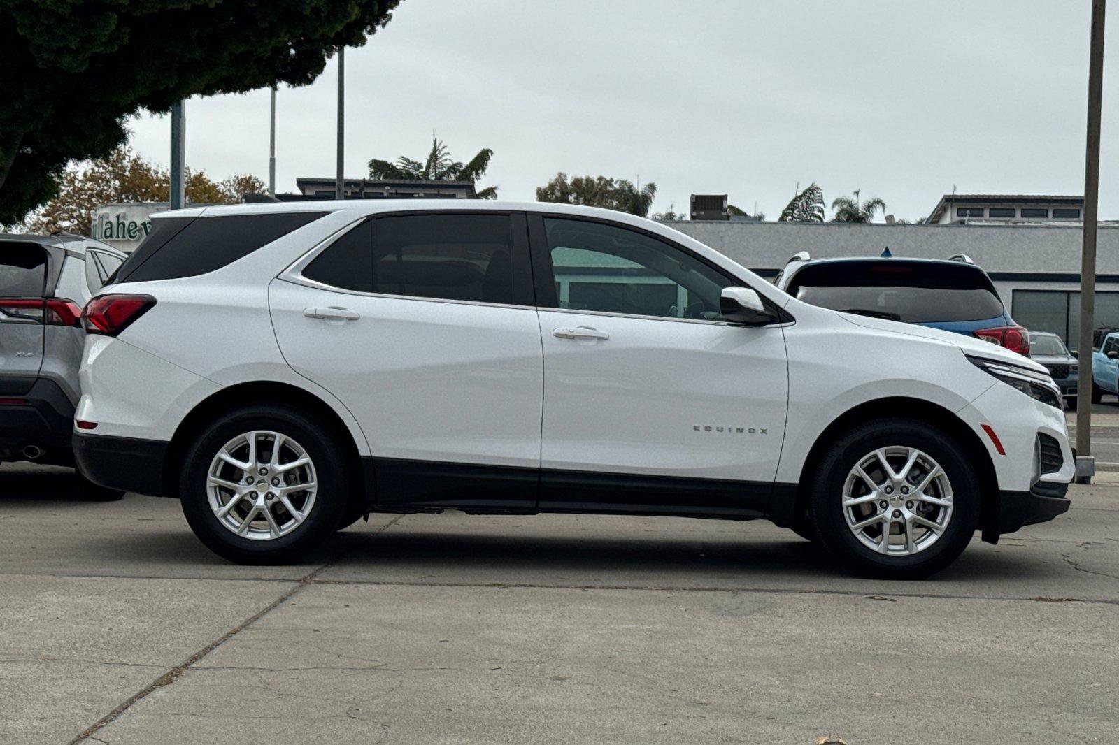 Used 2024 Chevrolet Equinox LT FWD image 4