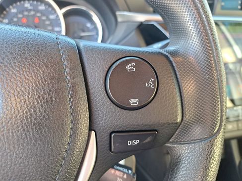 Used 2014 Toyota Corolla LE image 18