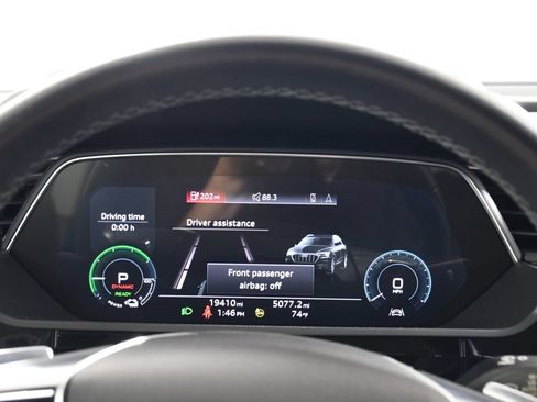 Used 2021 Audi e-tron Premium w/ Black Optic Package AWD/4WD image 31