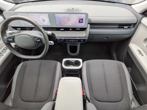 Certified 2024 Hyundai Ioniq 5 SEL RWD image 16