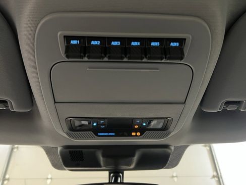 New 2025 Ford F550 XL w/ XL Chrome Package image 21