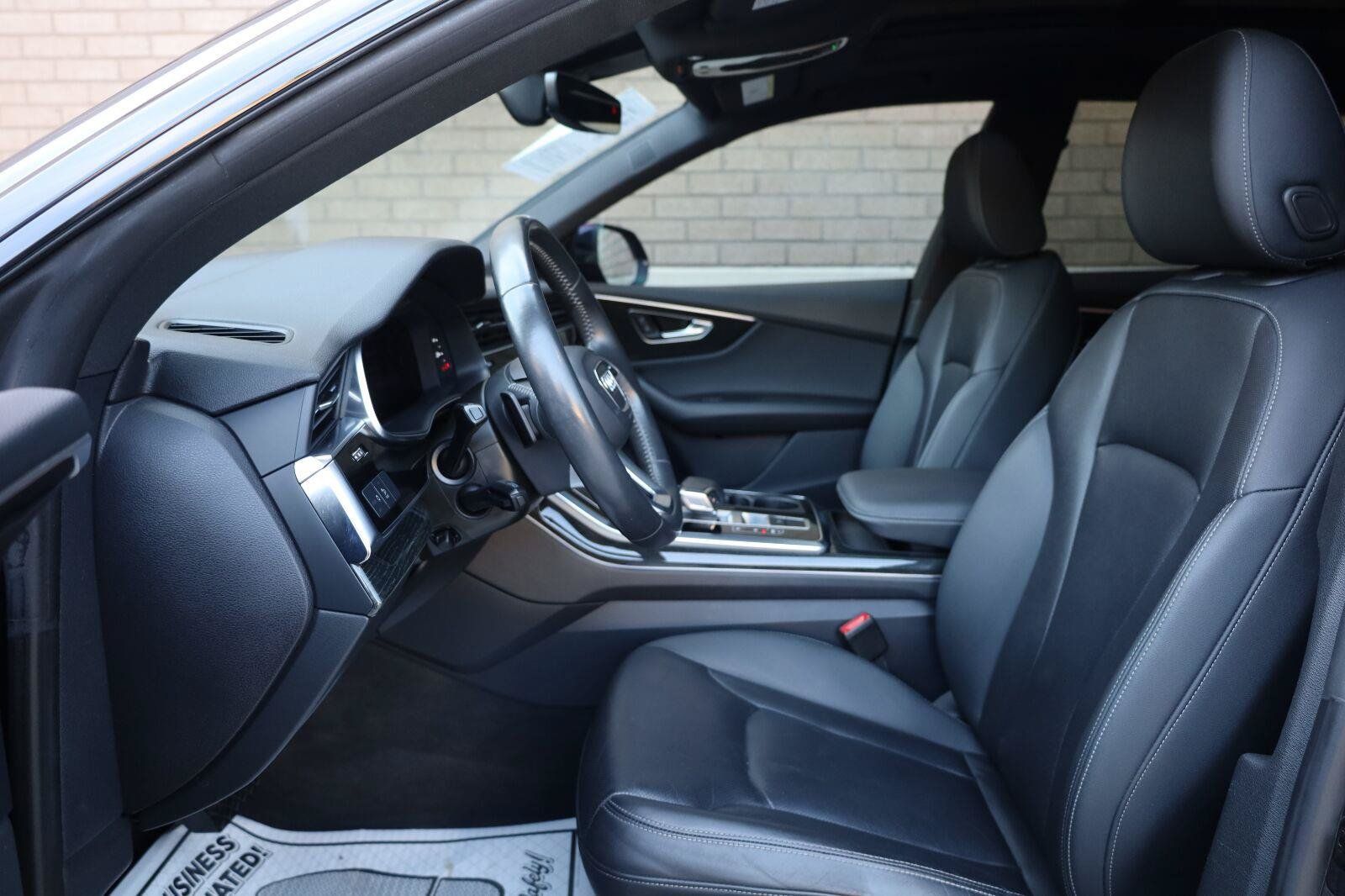 Used 2020 Audi Q8 Premium Plus AWD/4WD image 17